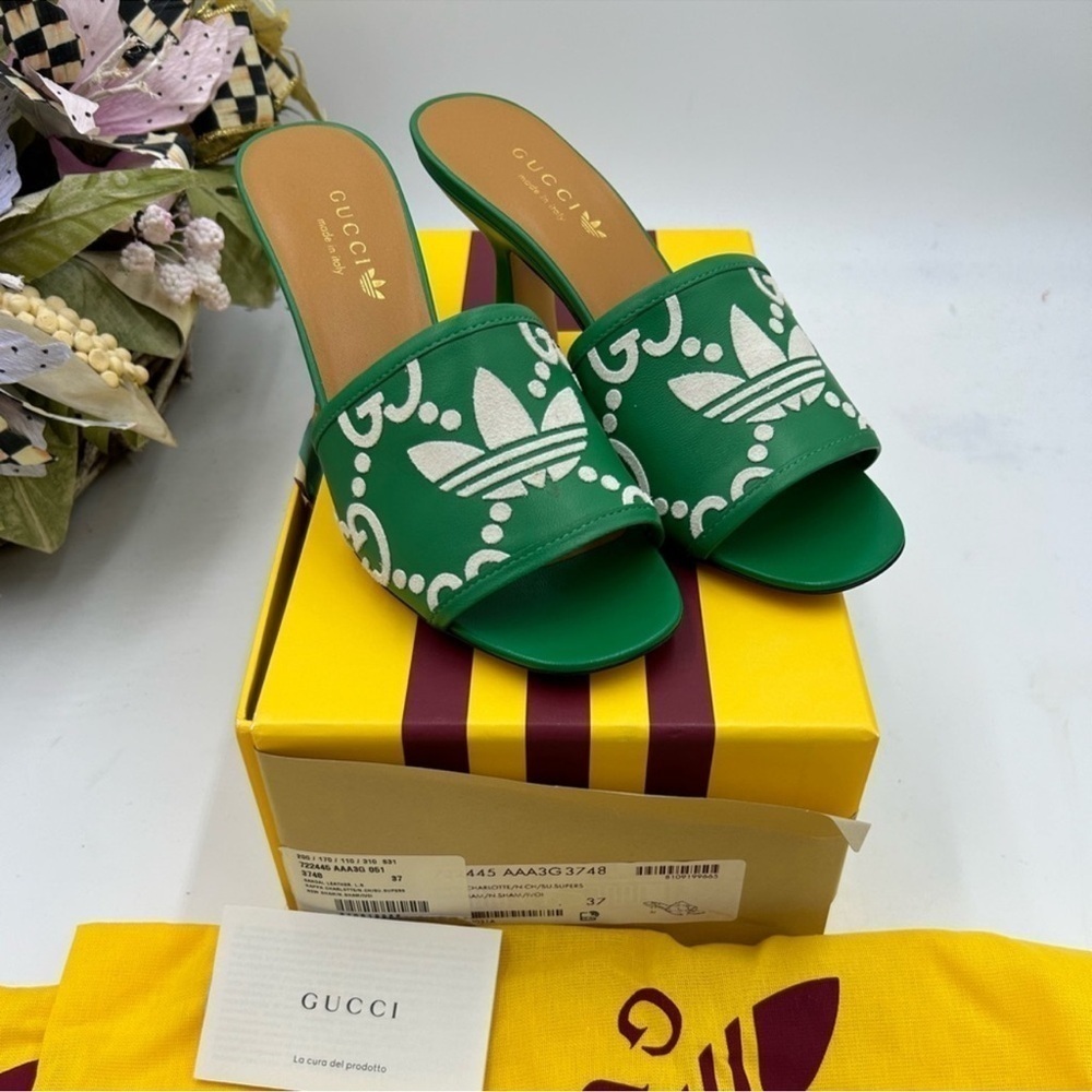 Women’s Gucci X Adidas slide sandals size 37 made in Italy - Picture 1 of 8